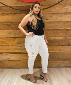 CALÇA CROPPED BRANCA PLUS SIZE - Imagem 2